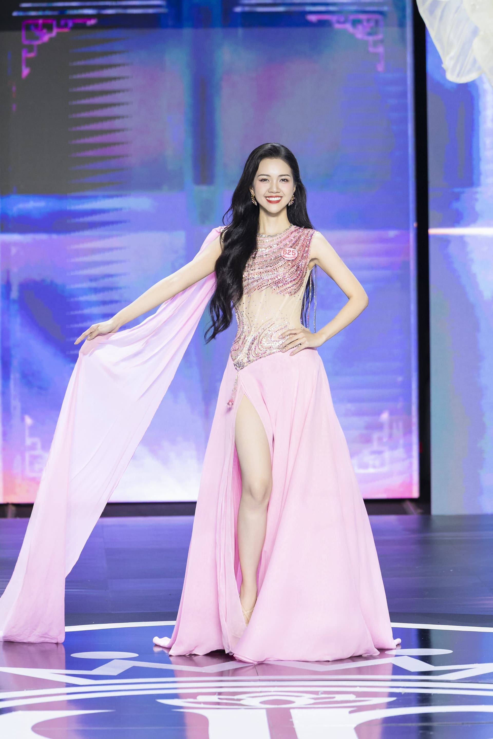 Nguyễn Hoàng Mỹ Vân — ảnh 1