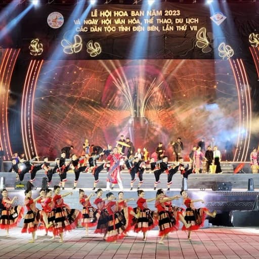 Đêm khai mạc lễ hội hoa ban tỉnh Điện Biên 2026